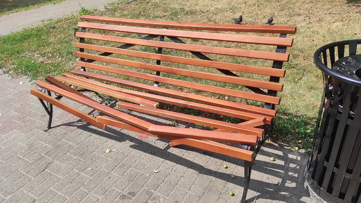 Austausch beschädigter Teile