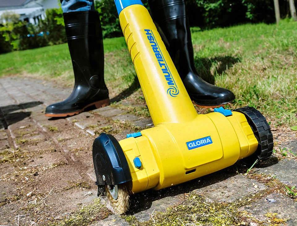 Reinigung von Wegen, Terrassen und Einfahrten – gründlich und gepflegt